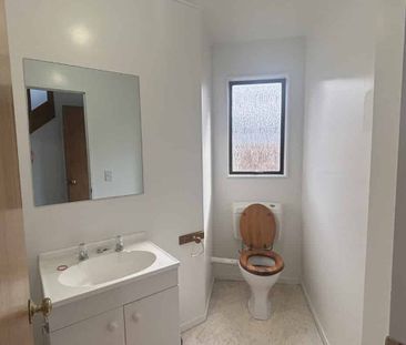 Townhouse - Photo 5