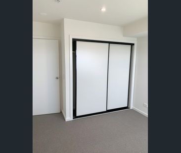 PERFECT POSITION!! - Photo 3