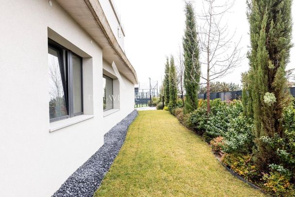 5 room luxury Villa for rent in Boadilla del Monte, Autonomous Region of Madrid - Photo 1