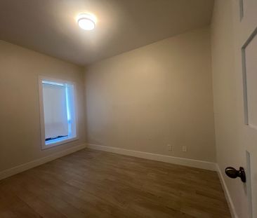 For Lease - 379 O'Connor Drive Unit# Unit 2, Toronto, Ontario - Photo 1