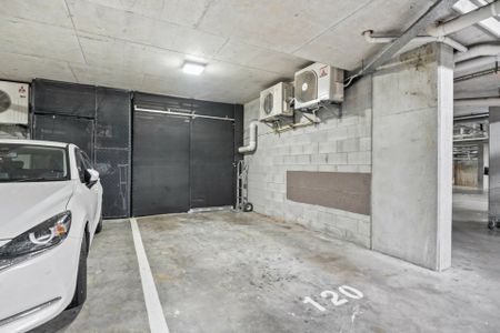 MODERN 2-BEDROOM UNIT - LOCATION. LIFESTYLE. LIVABILITY - Photo 3