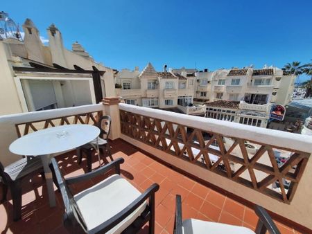 2 room luxury Flat for rent in Benalmádena, Andalusia - Photo 3