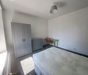 6 bedroom terraced house to rent - Photo 6