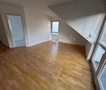 Lichtdurchflutete 2-Zimmer-DG-Wohnung in Schwaig b. Nürnberg - Photo 6