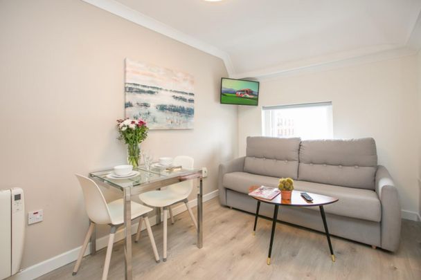 Apartment for rent, Aungier St (Dublin, Ireland) - Photo 1
