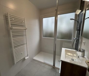 Location Appartement 3 pièces 77m² CRAN GEVRIER 74960 - Photo 6