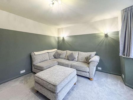 Ridgacre Road West, Quinton, Birmingham, West Midlands, B32 - Photo 2