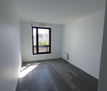 location Appartement T3 DE 76.6m² À LE KREMLIN BICETRE - Photo 4