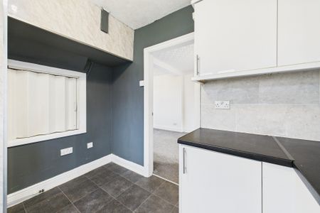 1 Charnock Crescent, S12 - Photo 2