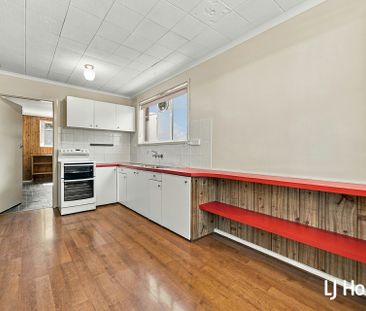 8 Dickinson Street, Watson ACT, Belconnen - Photo 6