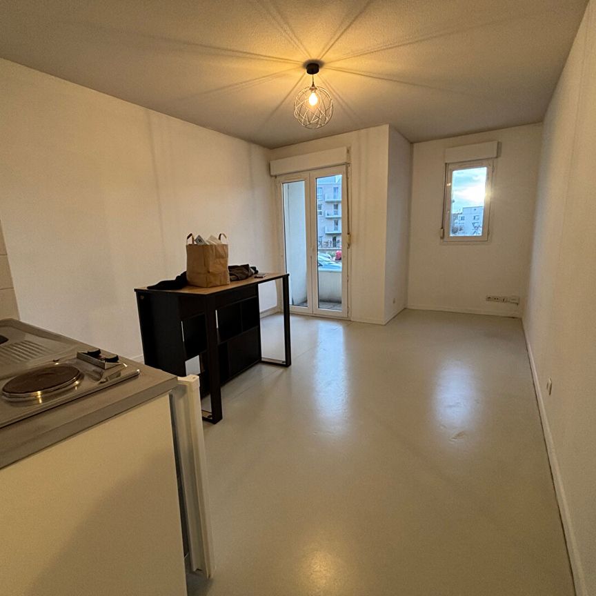 Location Appartement 1 pièce 23m² - Photo 1