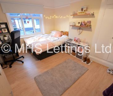 5 Bedroom End Terraced House for rent in Estcourt Avenue - Photo 3