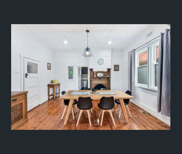 Charming 2-Bed Home in Newtown, $570/week - Contact today - Photo 2