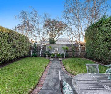 13 Mantell St, Moonee Ponds, Vic 3039 - Photo 4