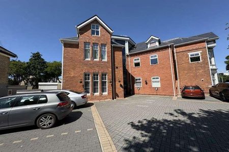 Weymouth, DT4 - Photo 5