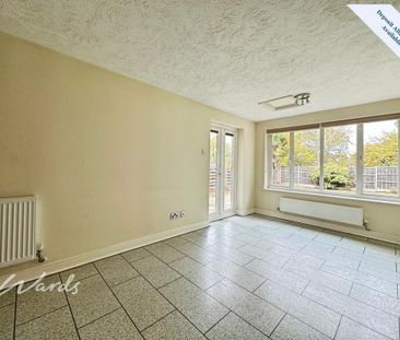 4 bedroom detached house to rent - Photo 3