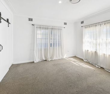 Amazing home in a great location! - Photo 3
