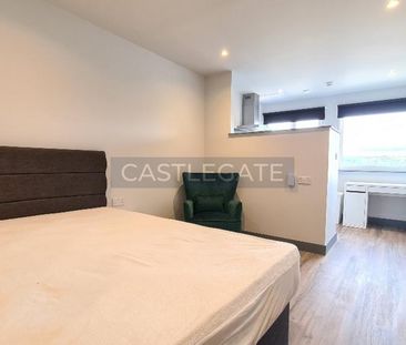 Studio to rent - Photo 6