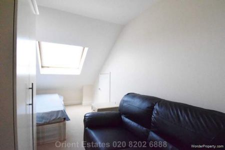 2 bedroom property to rent in London - Photo 5