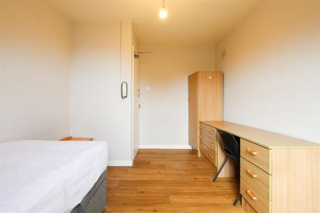 Room 6, East Road, Cambridge - Photo 2