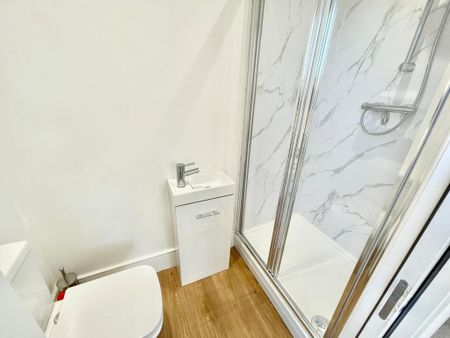 1 bedroom flat to rent - Photo 5