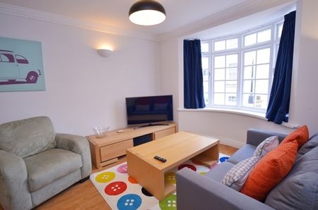 3 Bed Terraced House, Brunswick Mews, BN3 - Photo 5