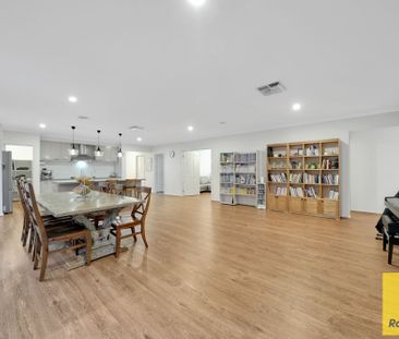 Perfect Family Living in Fraser Rise - Photo 3
