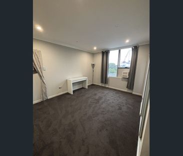 1 Bedroom Studio with all bills included - Photo 1