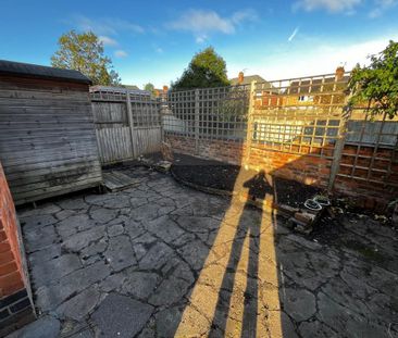 3 bedroom semi-detached house to rent - Photo 6