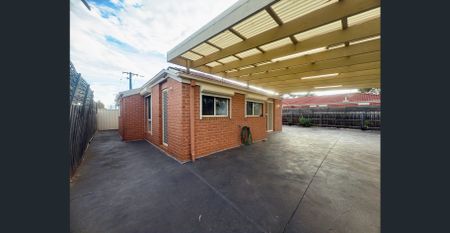 Spacious and low maintenance home. - Photo 3