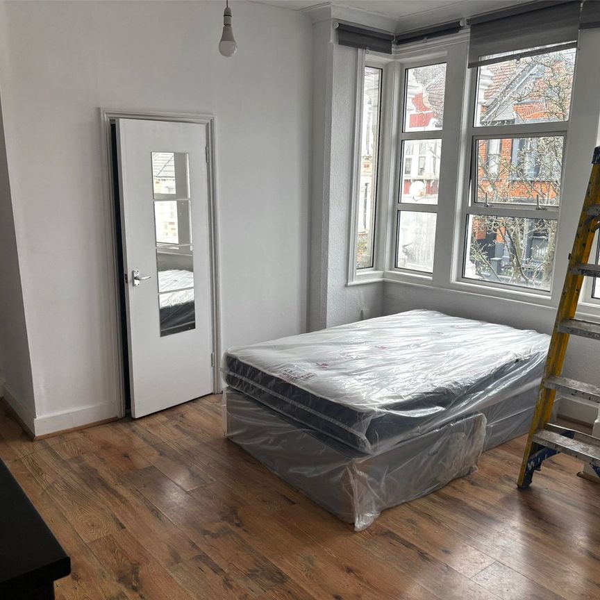 Mattison Road, N4, London - Photo 1