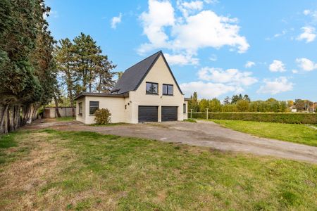 Charmante gezinswoning met groot perceel - Photo 2