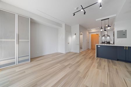 For Lease - 3939 Duke Of York Boulevard Unit# 205, Mississauga, Ontario - Photo 3