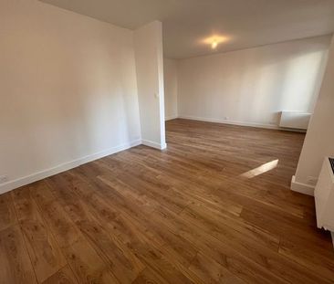Location Appartement 3 pièces 74m² ISSY LES MOULINEAUX 92130 - Photo 3