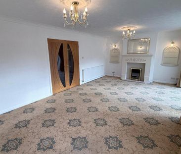 5 bedroom detached house to rent - Photo 4