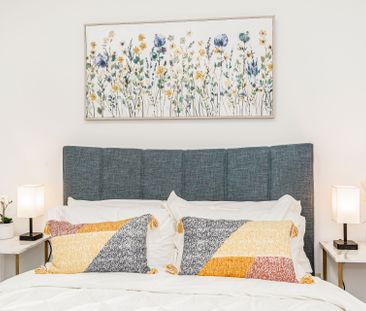 For Lease - 411 Maplehurst Avenue, Oakville, Ontario - Photo 4