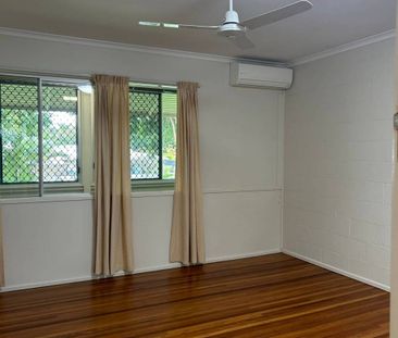 2 BEDROOM UNIT IN NORTH MACKAY - Photo 2
