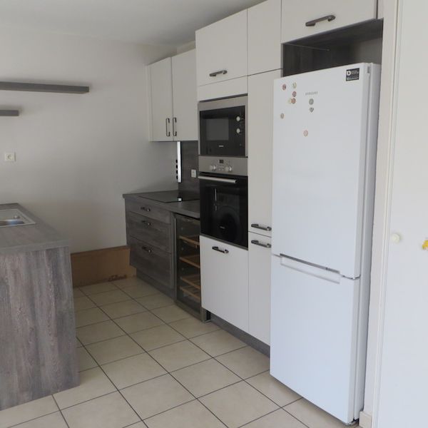 Location Appartement 3 pièces 63m² - Photo 1
