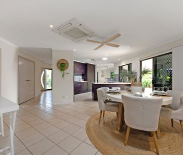 Beautifully presented family home with a pool! - Photo 4