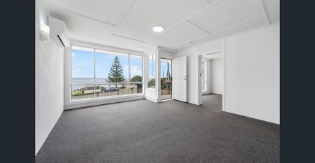 Newly Renovated Waterfront Home - Photo 5