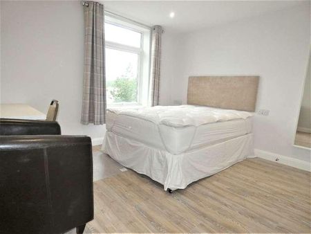 Leek Road, Stoke, Stoke-on-trent, ST4 - Photo 5