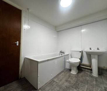 Studio Flat, Bevois Valley Road, SO14 - Photo 4