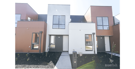 Brand New Contemporary Living in the Heart of Aurora Estate - Photo 3