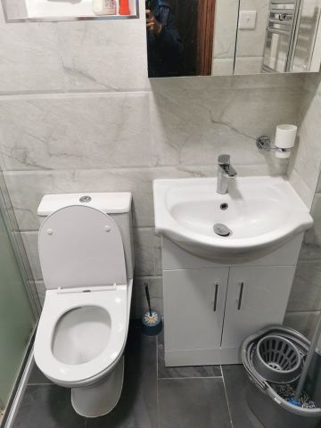 1 Bed Flat, Beddington, CR0 - Photo 4