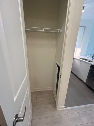 For Lease - 38 Annie Craig Drive Unit# 303, Toronto, Ontario - Photo 3