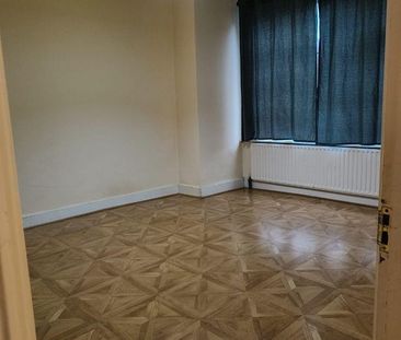 4 bedroom terraced house to rent - Photo 6