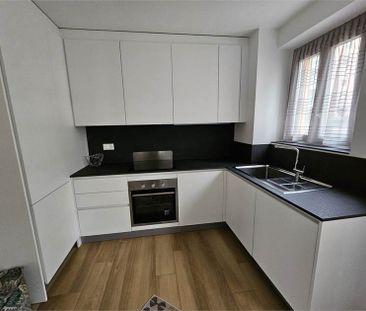 Affitto 3.5 locali ristrutturato arredato - Photo 6