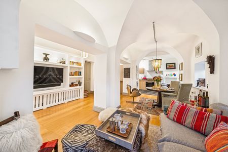 1 Bed Flat, Grove House, BS8 - Photo 2