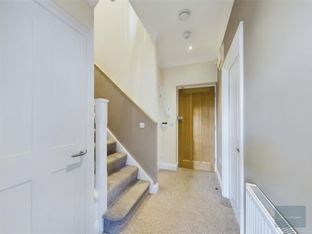 Stones Court, Bradford on Avon, Wiltshire, BA15, Bradford-On-Avon - Photo 3