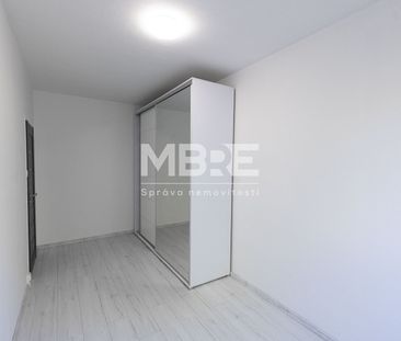 Pronájem bytu 2+1 44 m² - Photo 1